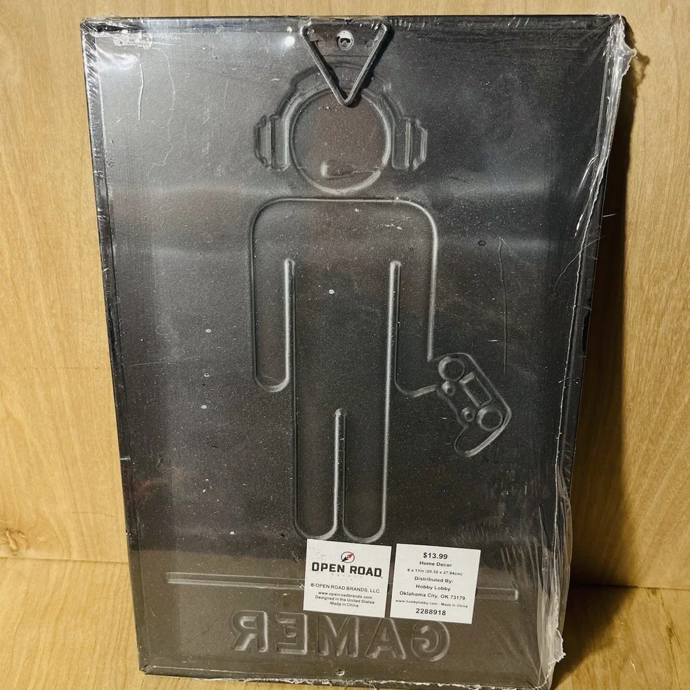 Open Road Gamer Plaque Metal‎ Black White Video Games Teenager